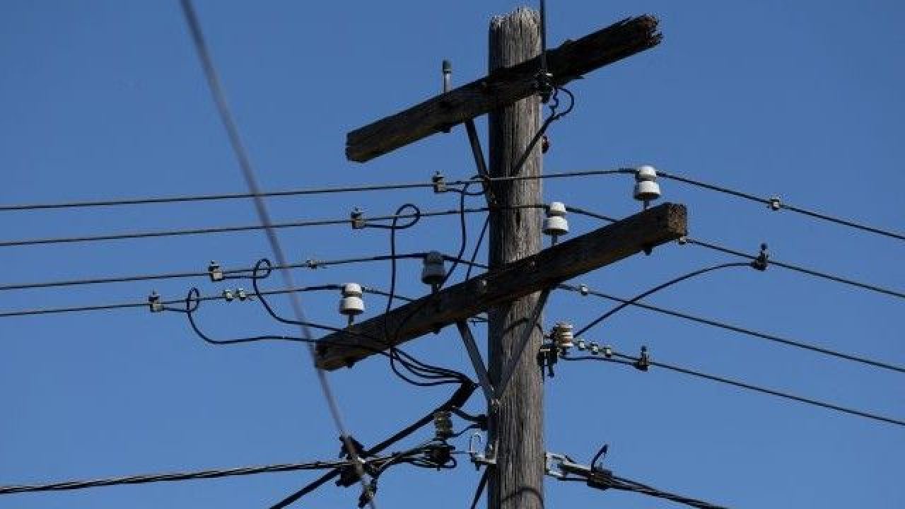 Forte ventania deixa 1,8 milhão de imóveis sem luz em São Paulo
